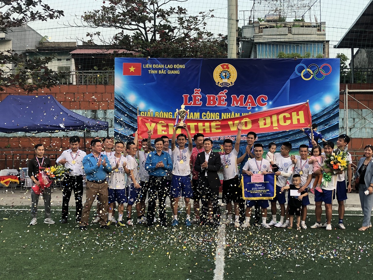 Bế mạc giải bóng đá nam CNVCLĐ tỉnh Bắc Giang lần thứ III- năm 2020