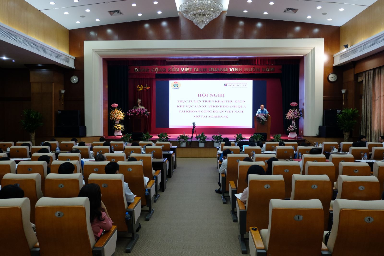 Thu kinh phí Công đoàn khu vực sản xuất kinh doanh qua tài khoản Công đoàn Việt Nam mở tại Agribank