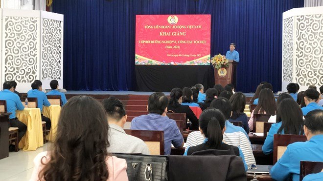 Tổng LĐLĐ Việt Nam tổ chức lớp bồi dưỡng nghiệp vụ tại TP Đà Lạt