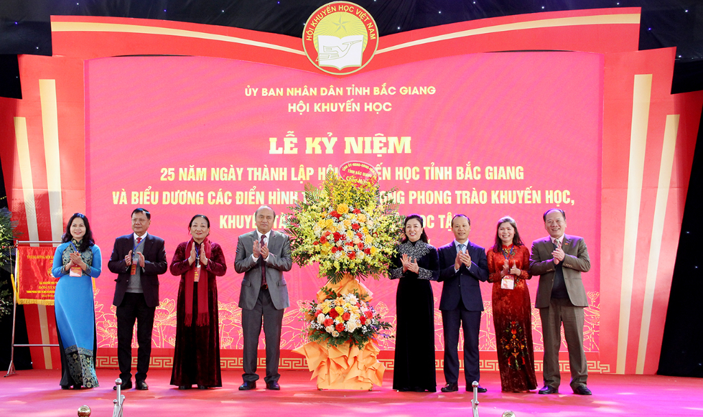 Bắc Giang: Kỷ niệm 25 năm ngày thành lập Hội Khuyến học tỉnh