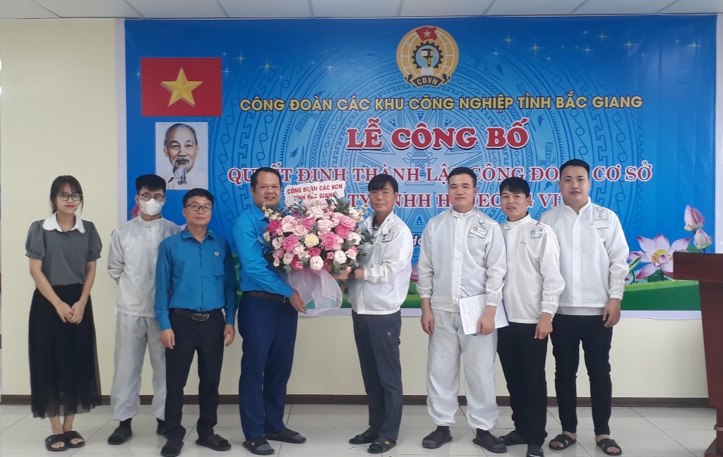 Lễ công bố quyết định thành lập Công đoàn Công ty TNHH Hojeong Vina