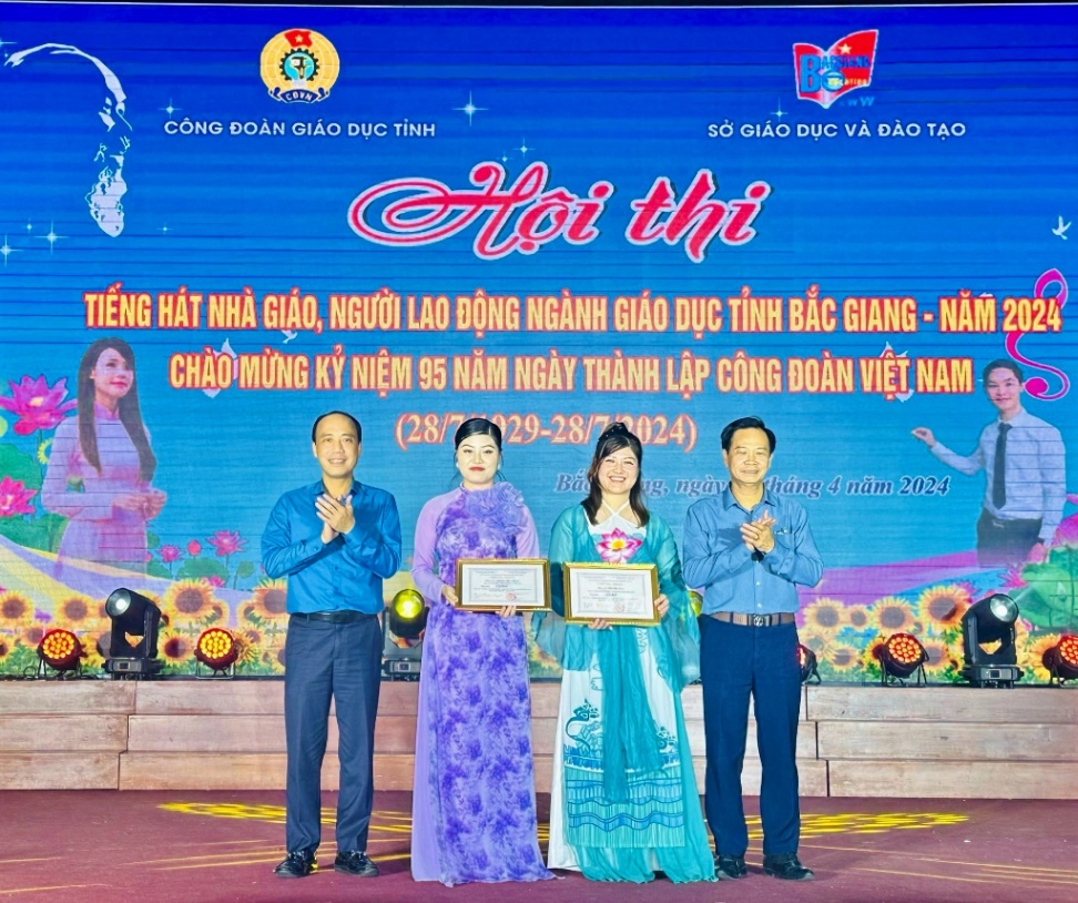 Hội thi “Tiếng hát nhà giáo, người lao động ngành Giáo dục tỉnh Bắc Giang” năm 2024
